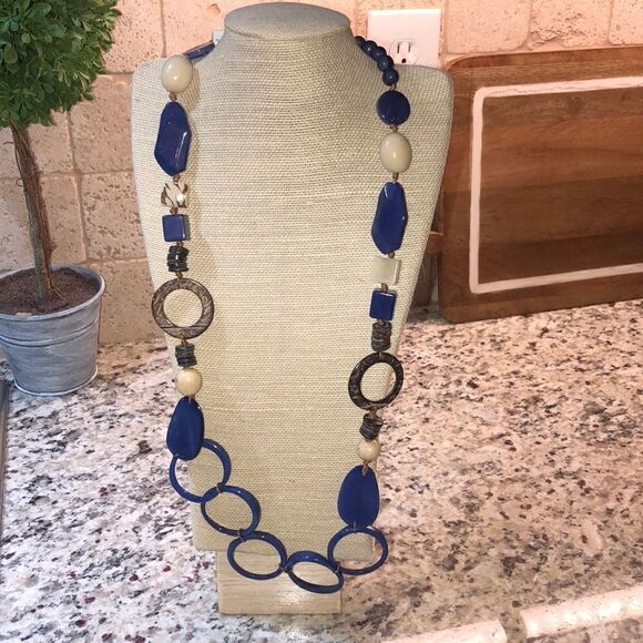 Organic Handmade Tagua Necklace - Picture 1 of 4